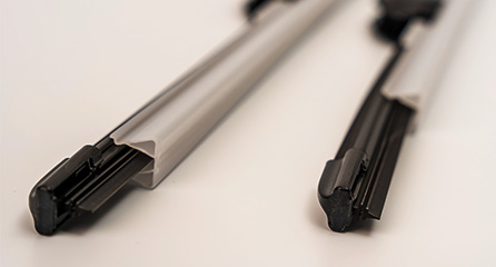 橡膠純?cè)翔b定